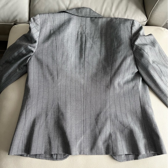 NWOT - Kenneth Cole Women’s Suits - Size 10 - Picture 6 of 7